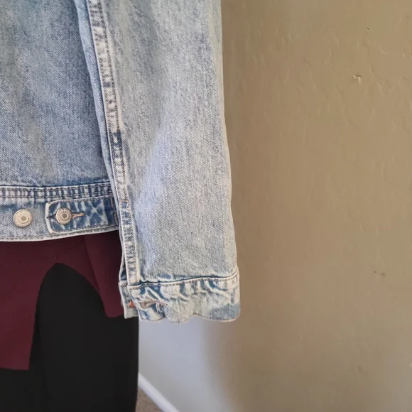 Old Navy Blue Denim Jacket - Picture 9 of 10
